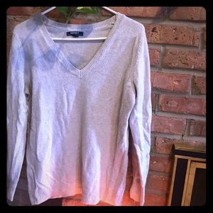 Off-white V-neck Old Navy Sweater